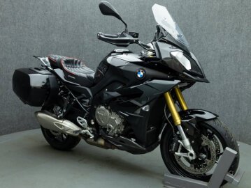 2019 BMW S1000XR
