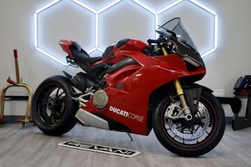 2019 Ducati Panigale V4 S