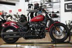 Thumbnail Photo 3 for 2020 Harley-Davidson Softail Street Bob