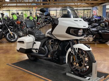 2020 Indian Challenger Dark w/ ABS