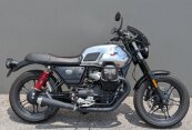2020 Moto Guzzi V7 III Stone Night Pack