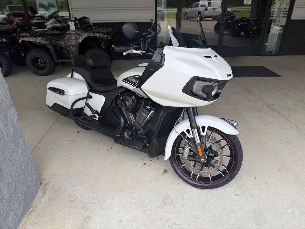 2021 Indian Challenger Dark Horse