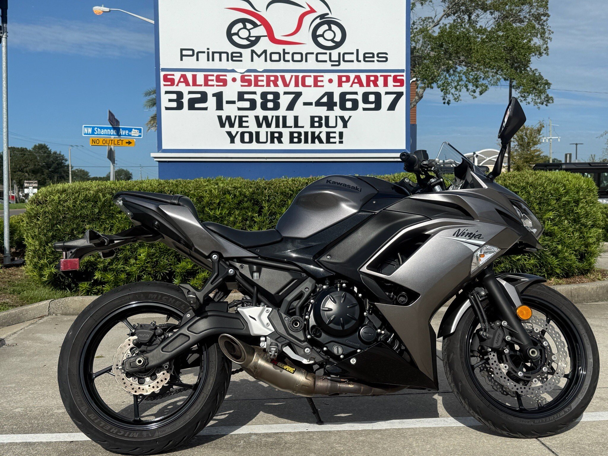 2021 Kawasaki Ninja 650 KRT Edition