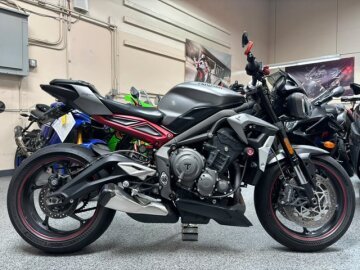 2021 Triumph Street Triple R