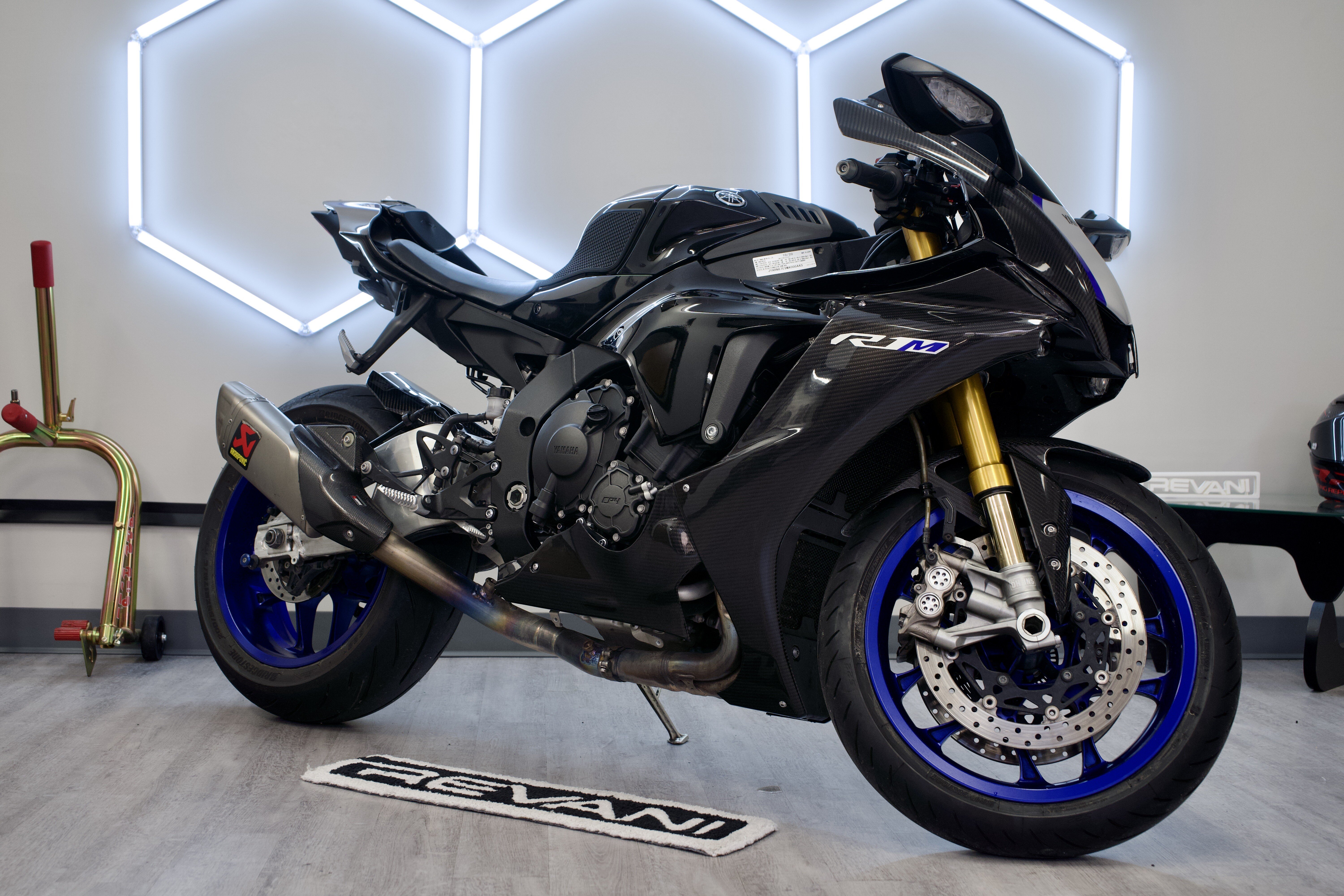2021 Yamaha YZF-R1M