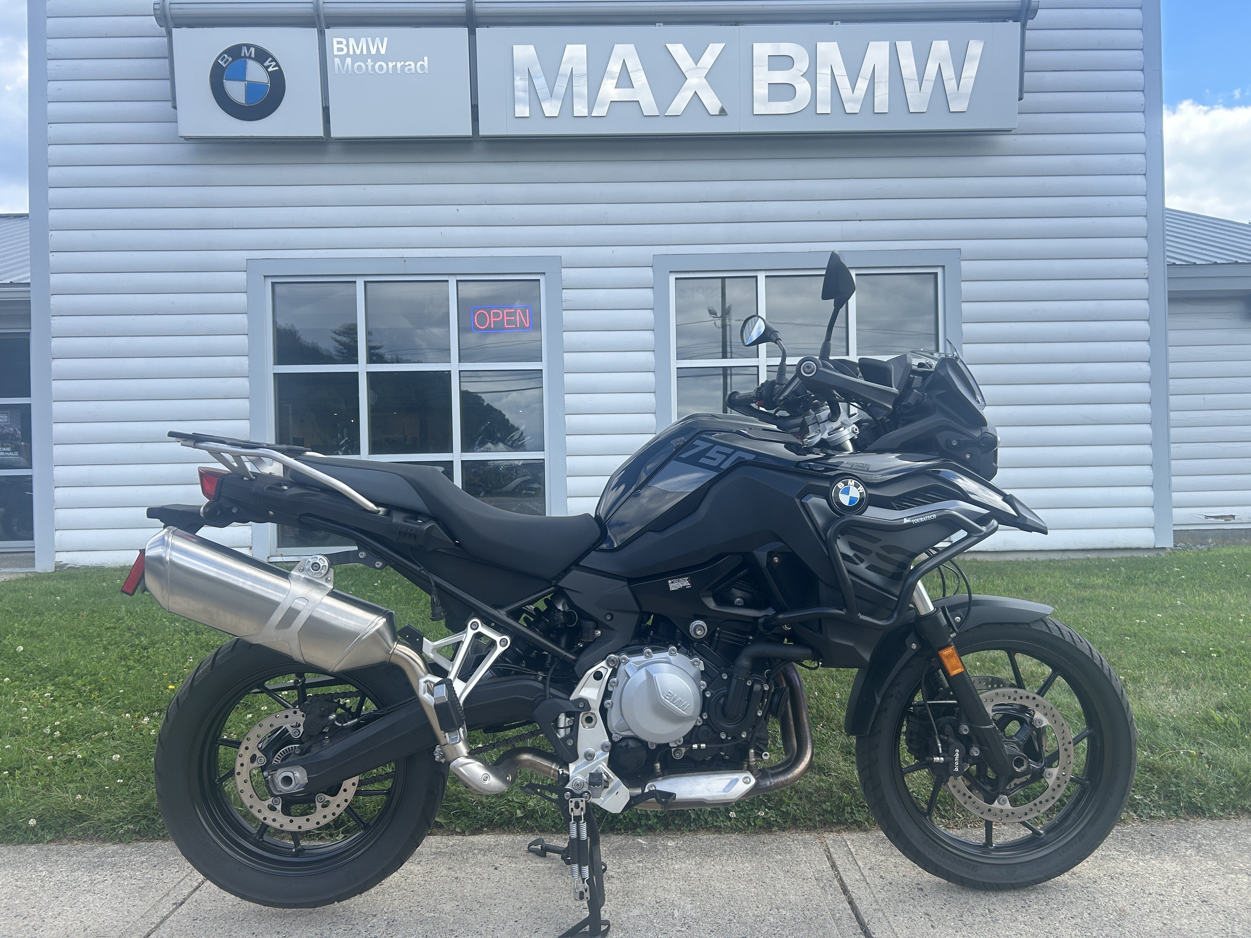 2022 BMW F750GS