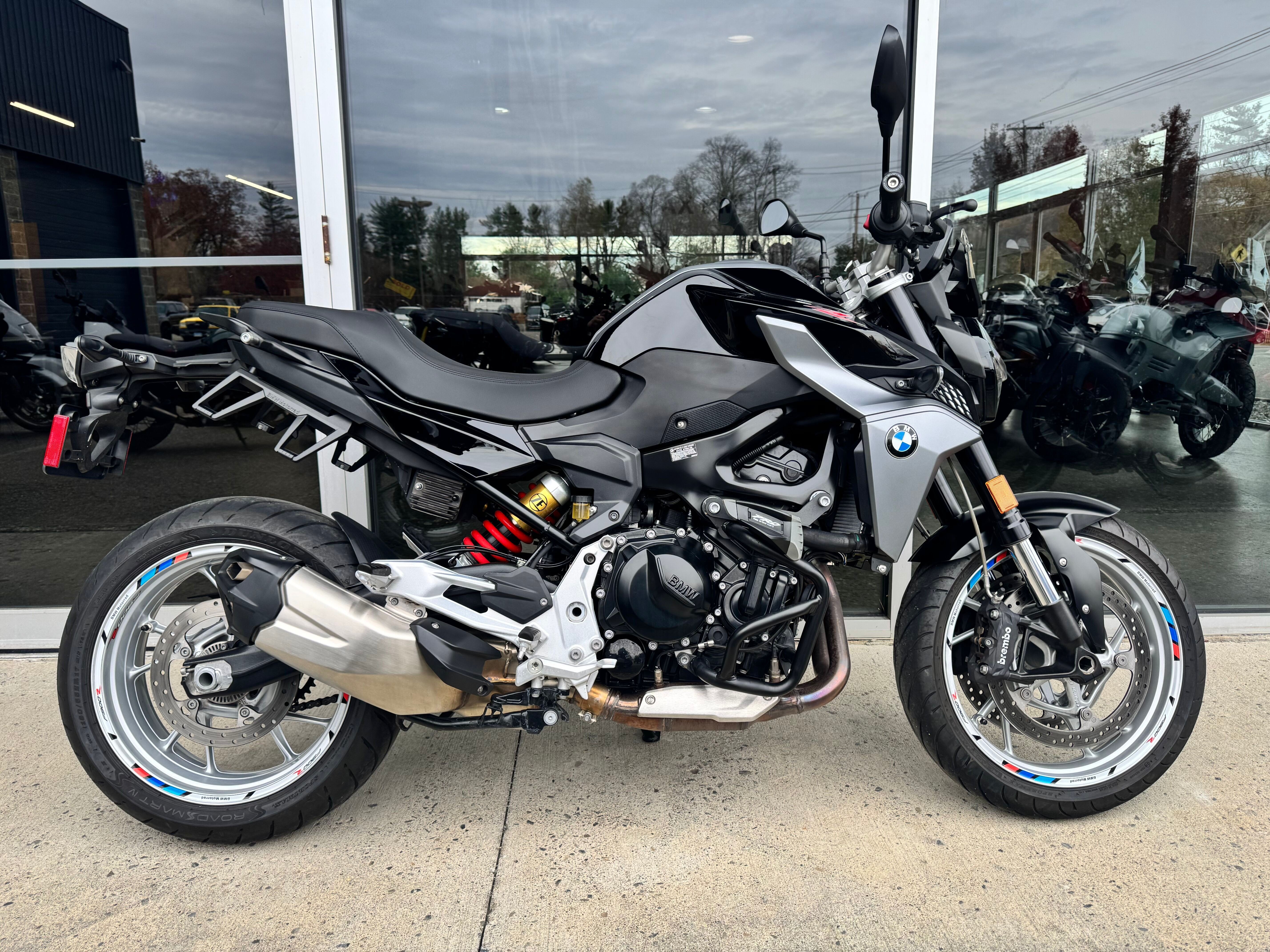 2022 BMW F900R