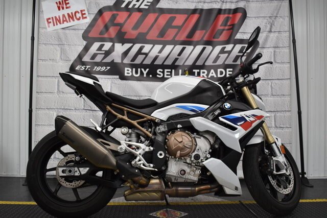 2022 BMW S1000R