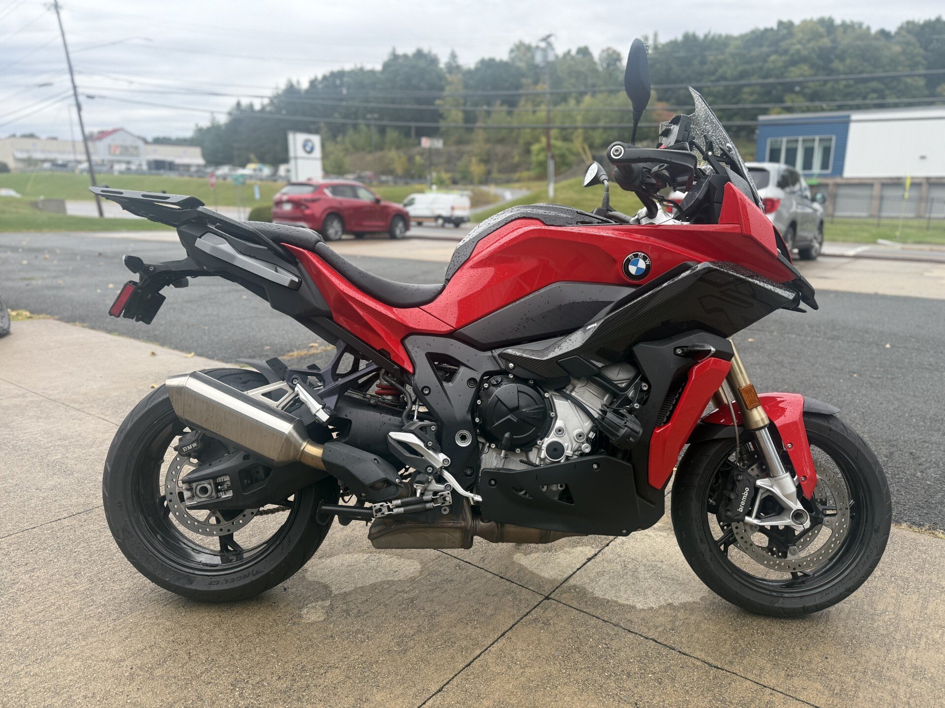 2022 BMW S1000XR