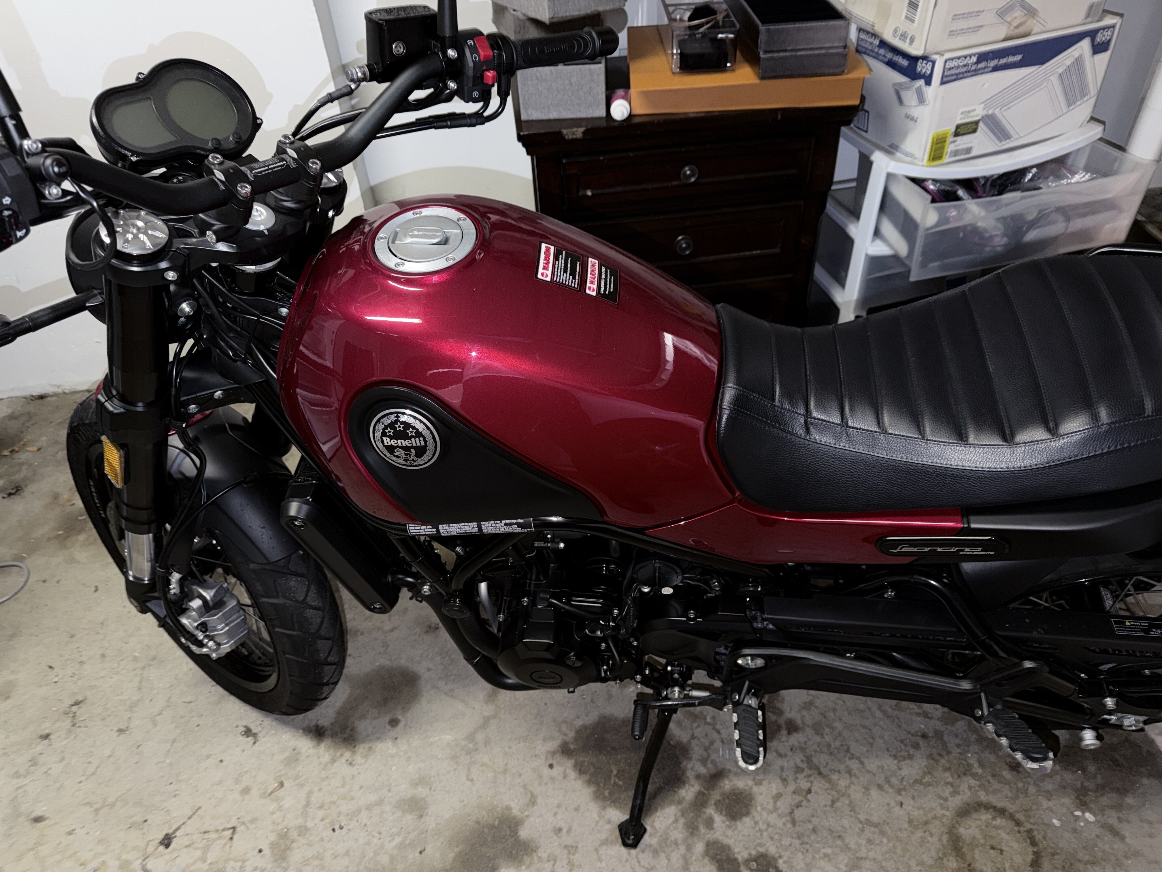 2022 Benelli Leoncino