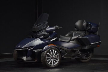 2022 Can-Am Spyder RT