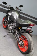 Thumbnail Photo 2 for 2022 Ducati Monster 937
