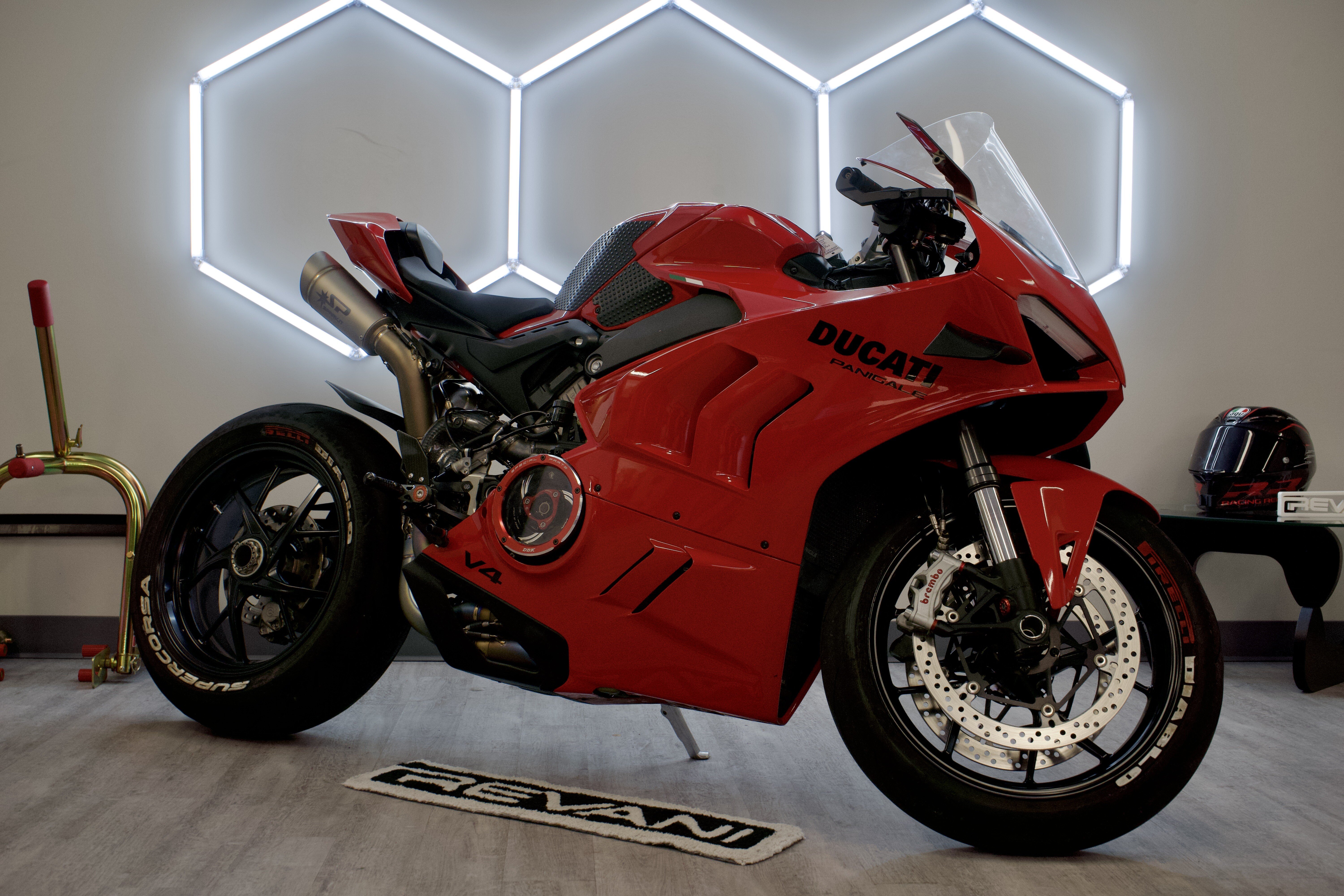 2022 Ducati Panigale V4