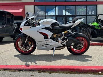 2022 Ducati Panigale V2