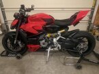 Thumbnail Photo 2 for 2022 Ducati Streetfighter V2 for Sale by Owner