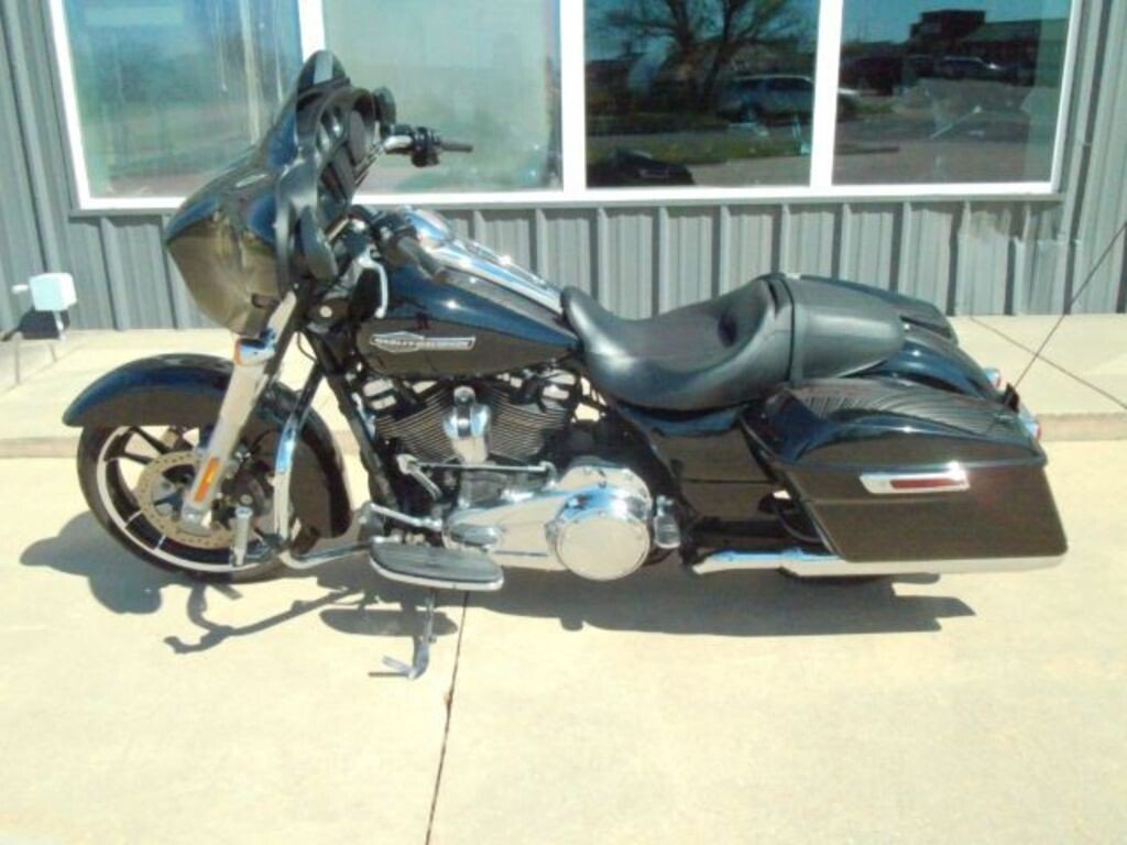 2022 Harley-Davidson Touring Street Glide