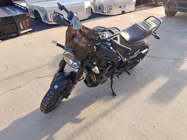 2022 Husqvarna Svartpilen