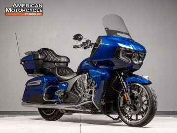 2022 Indian Pursuit Limited w/Premium Package