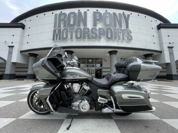 2022 Indian Pursuit Limited w/Premium Package