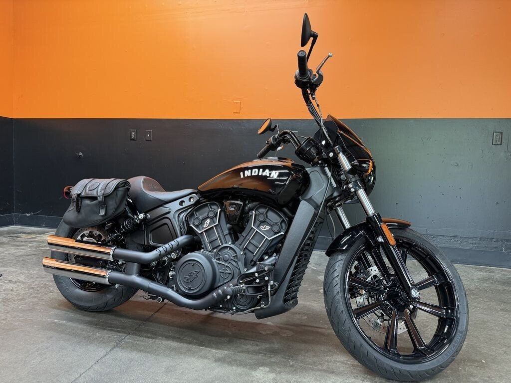 2022 Indian Scout Bobber Rogue w/ ABS