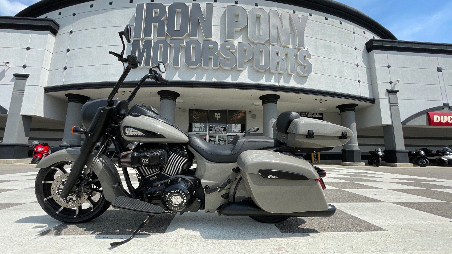 2022 Indian Springfield Dark Horse