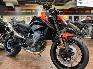 New 2022 KTM 890