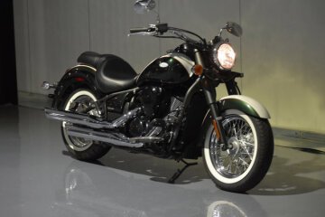 2022 Kawasaki Vulcan 900 Classic