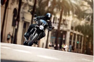 2022 Kawasaki Z900 RS Cafe