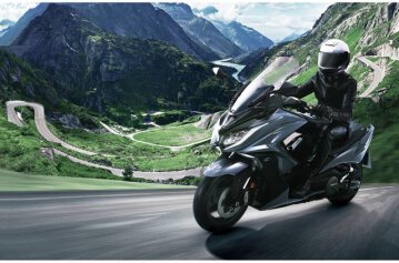 2022 Kymco AK 550