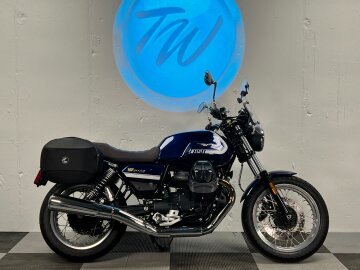 2022 Moto Guzzi V7