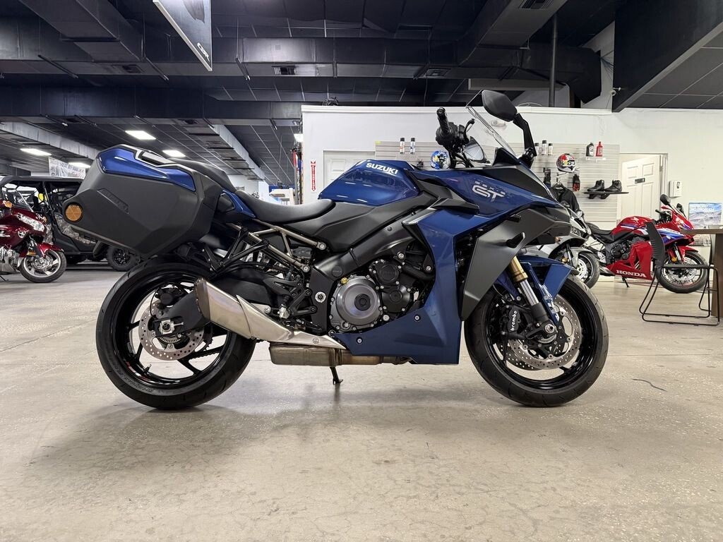 2022 Suzuki GSX-S1000GT