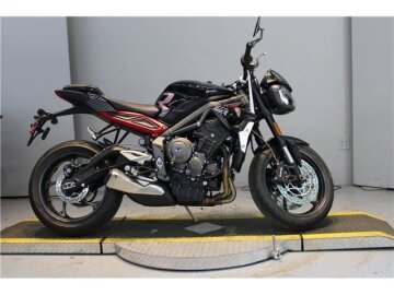 2022 Triumph Street Triple R