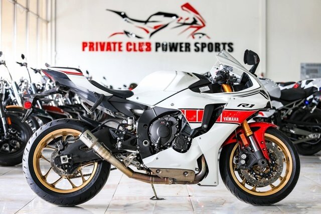 2022 Yamaha YZF-R1