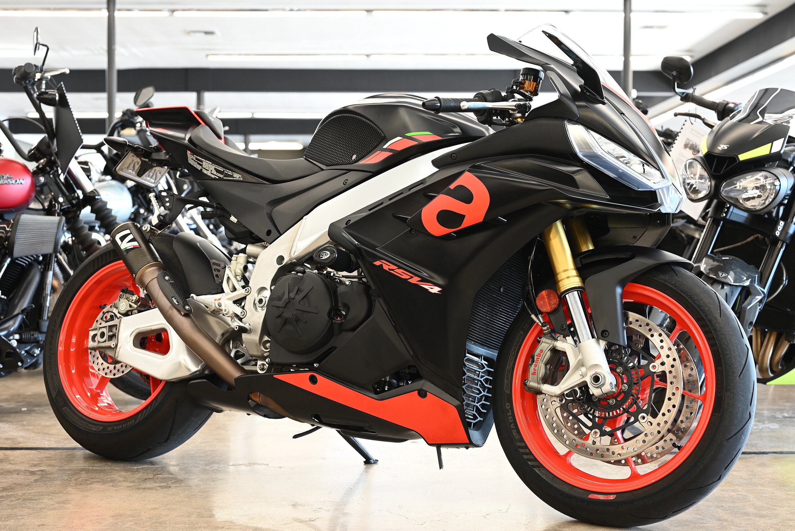 Aprilia fashion rsv4 for near me