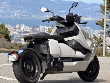 2023 BMW CE 04