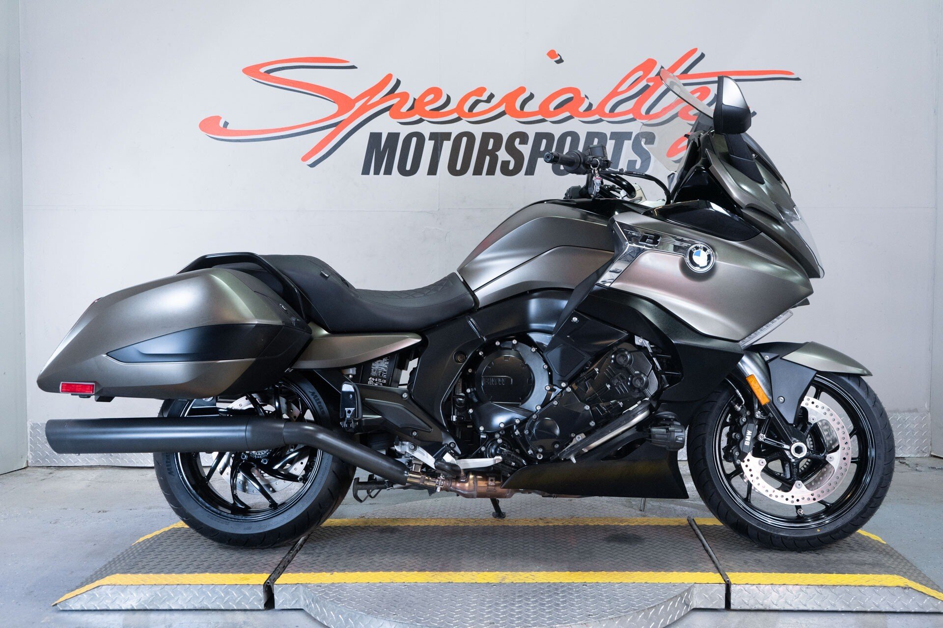 2023 BMW K1600B