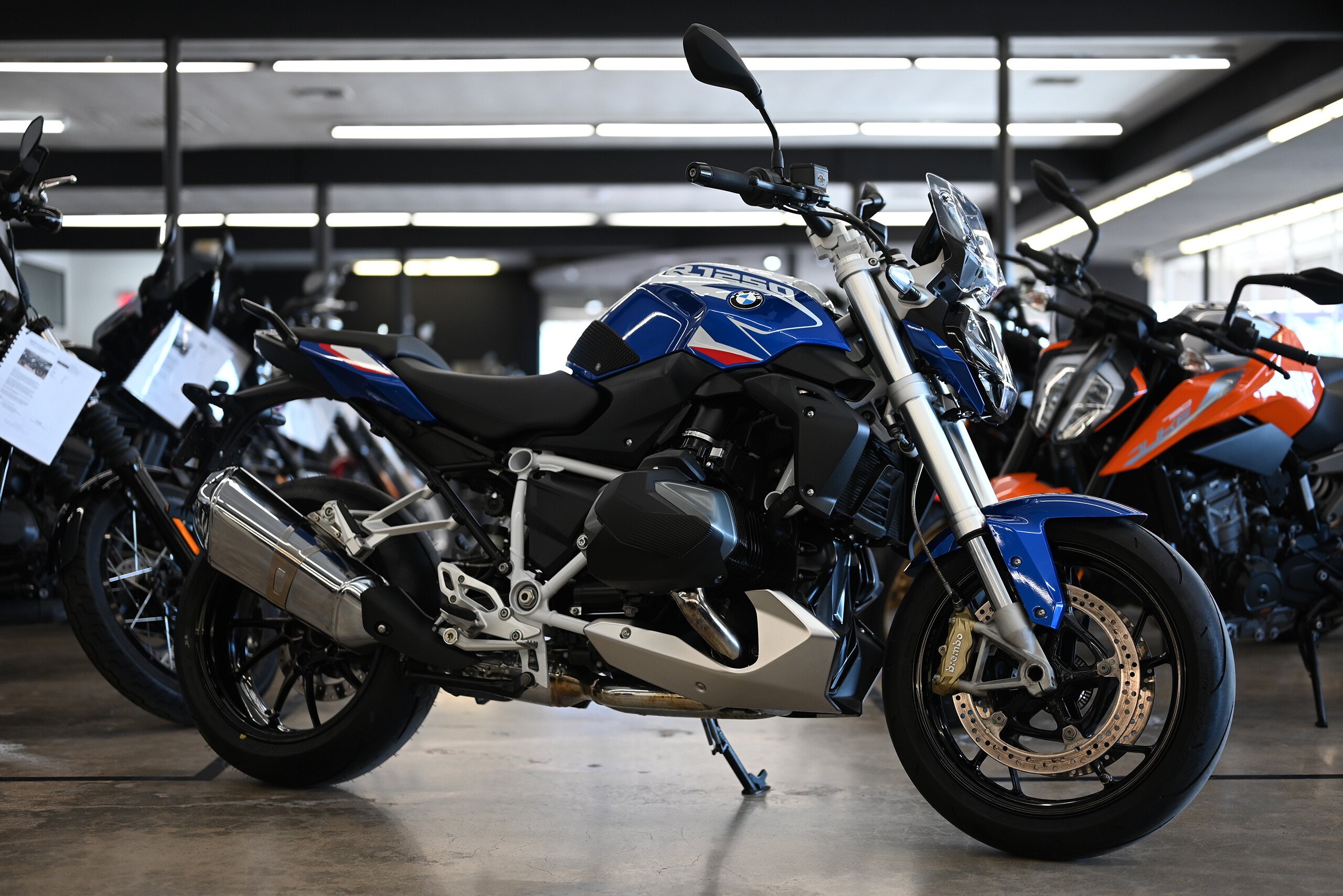 2023 BMW R1250R