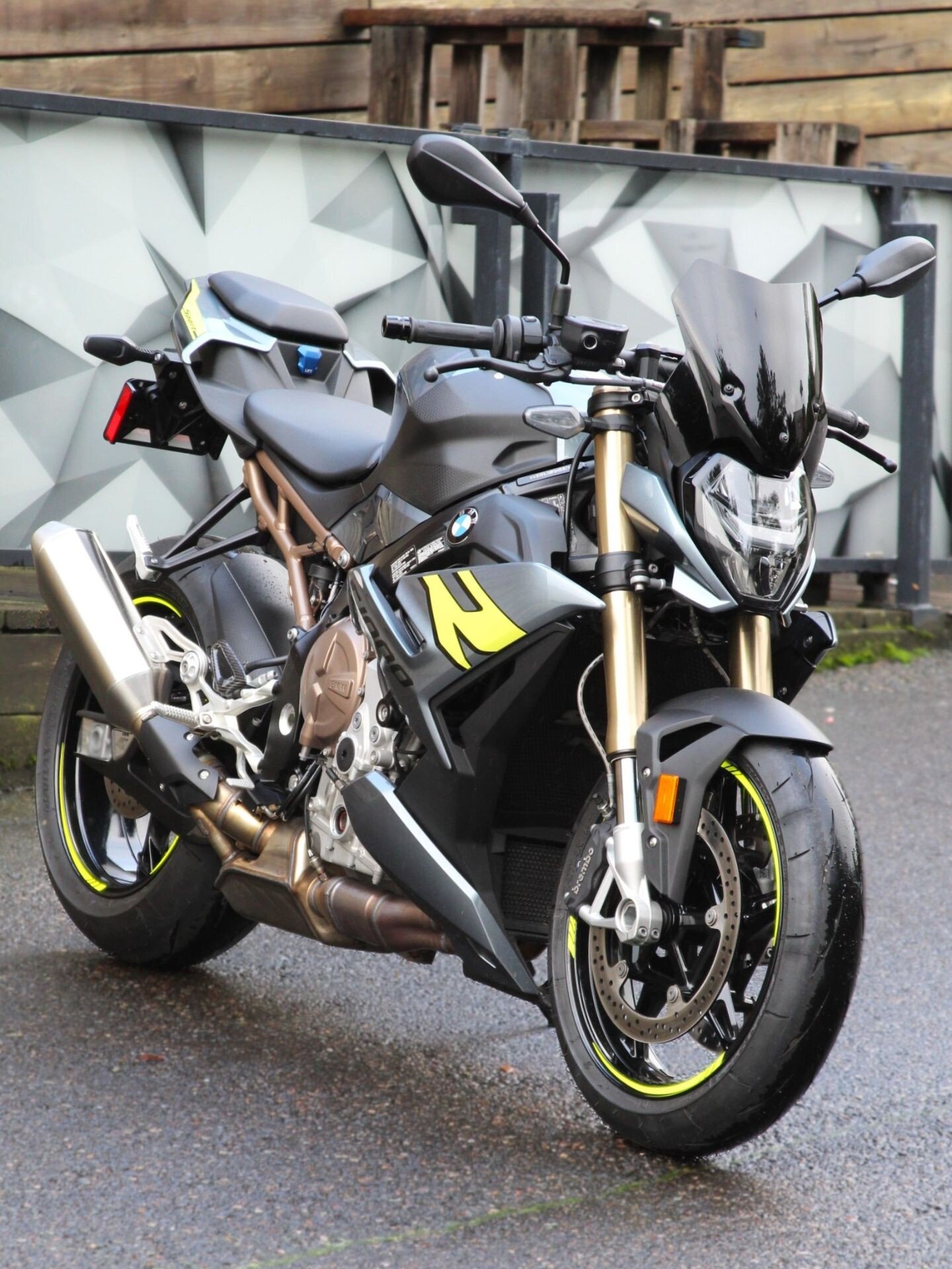 2023 BMW S1000R