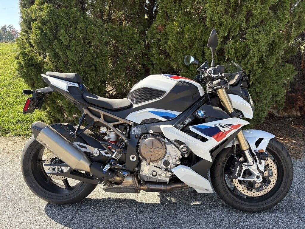 2023 BMW S1000R