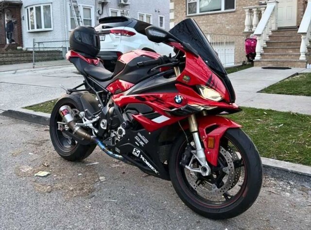 2023 BMW S1000RR