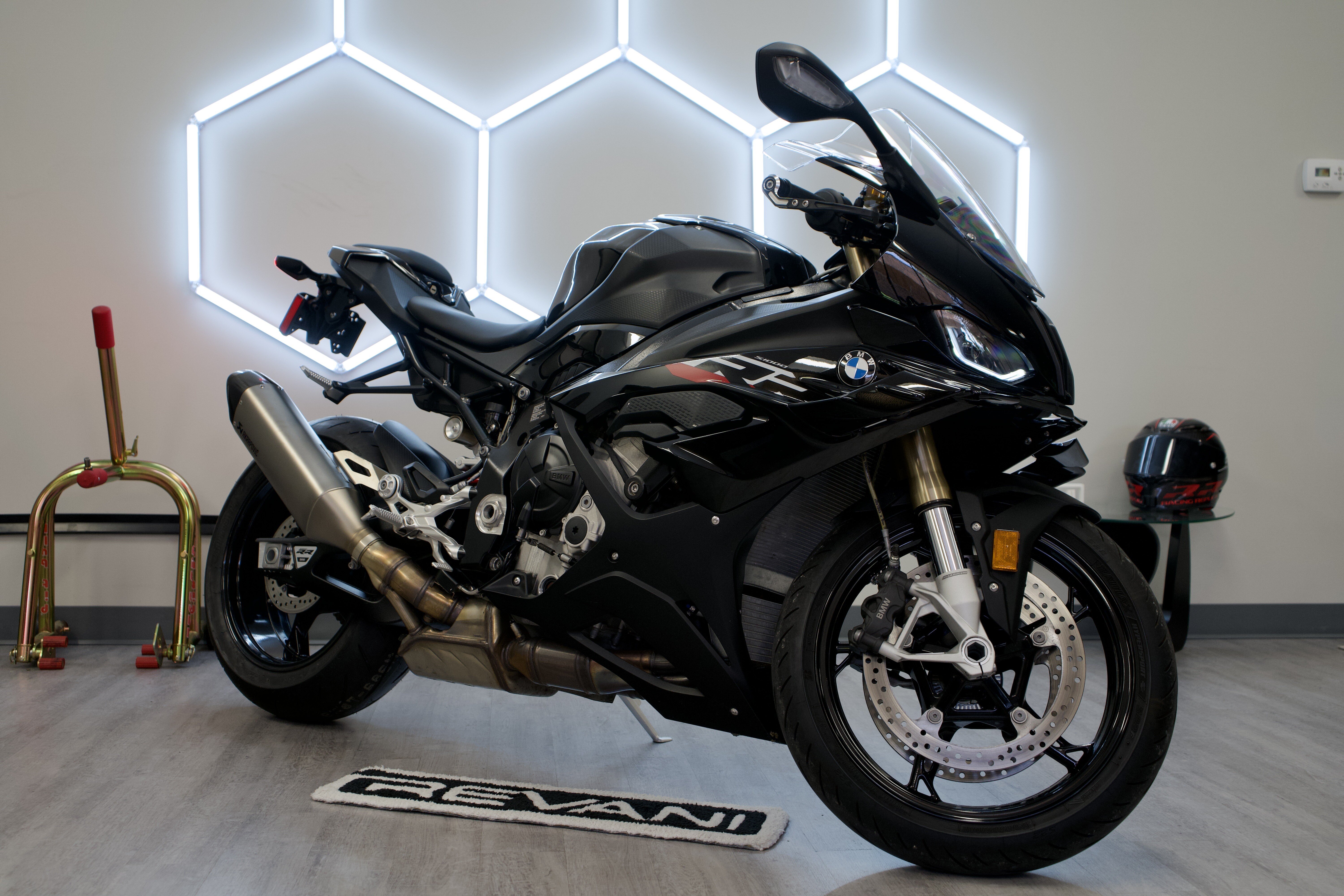 2023 BMW S1000RR