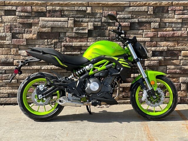 Benelli 302s on road price hotsell