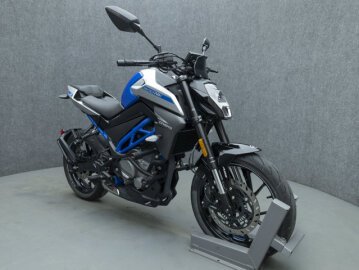 2023 CFMoto 300NK