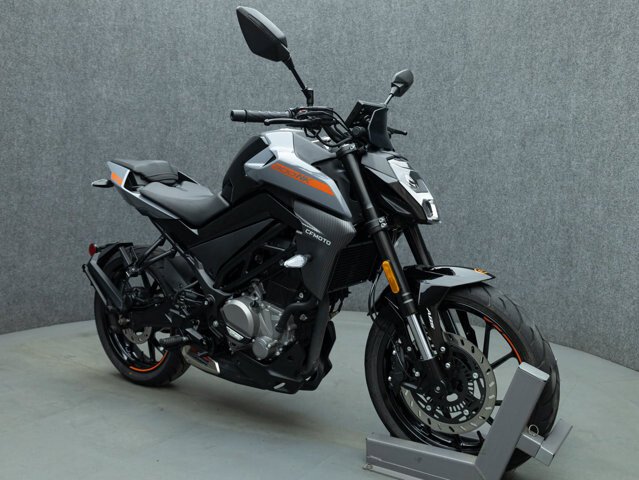 2023 CFMoto 300NK