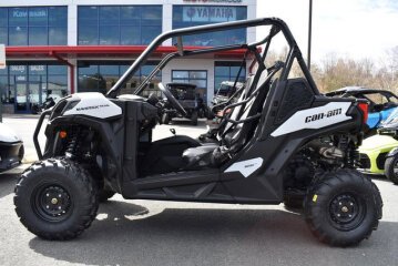New 2023 Can-Am Maverick 1000R