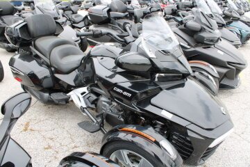 New 2023 Can-Am Spyder F3