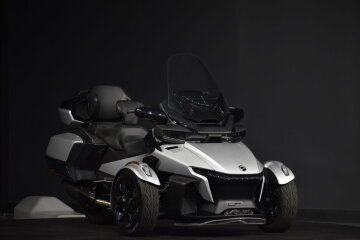 New 2023 Can-Am Spyder RT