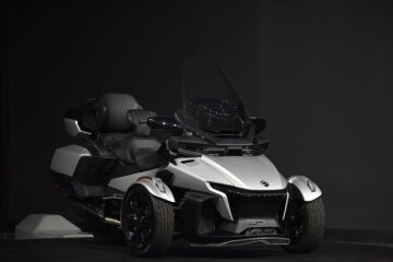 New 2023 Can-Am Spyder RT