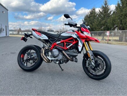 Photo 1 for New 2023 Ducati Hypermotard 950