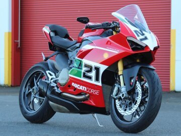 2023 Ducati Panigale V2